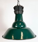 Lámpara colgante industrial francesa de esmalte de petróleo de Sammode, década de 1950.