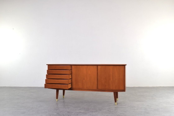 Aparador de teca Mid-Century de Fredrik A. Kayser, Noruega, años 60., Fredrik Kayser, Aparadores, Madera (foto 6 de 15)