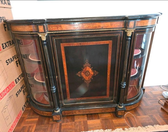 Image 1 of Origineel art-deco dressoir, circa 1920, met zeldzaam rond glas.