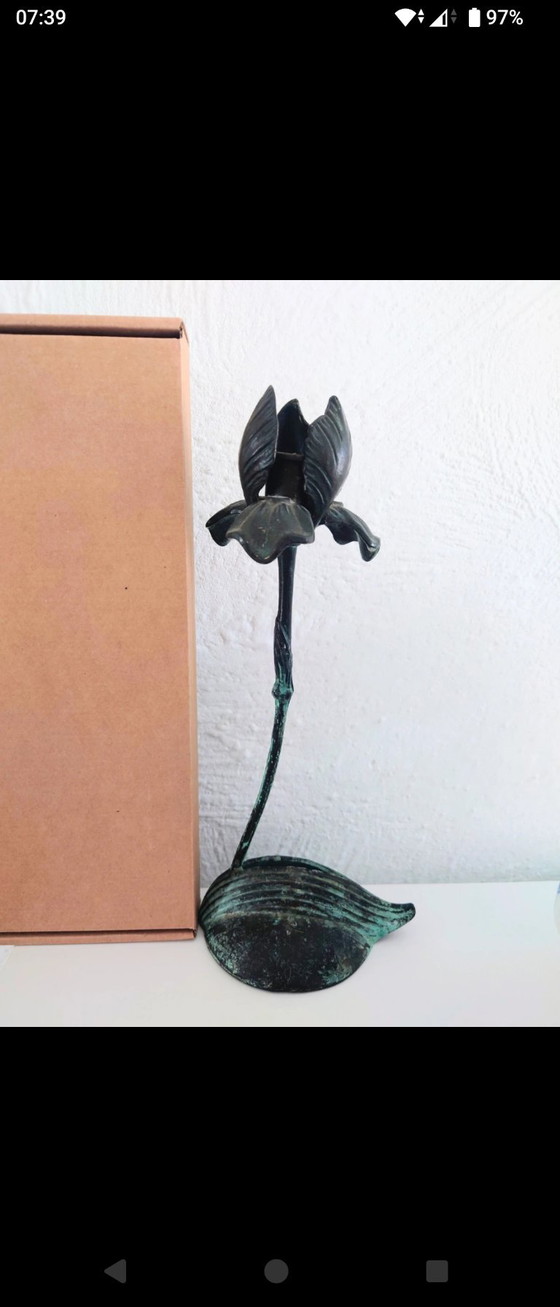 Bougeoir Silvestri Iris en bronze – Bougeoirs et chandeliers, Metal, Brass (photo 5 of 5)