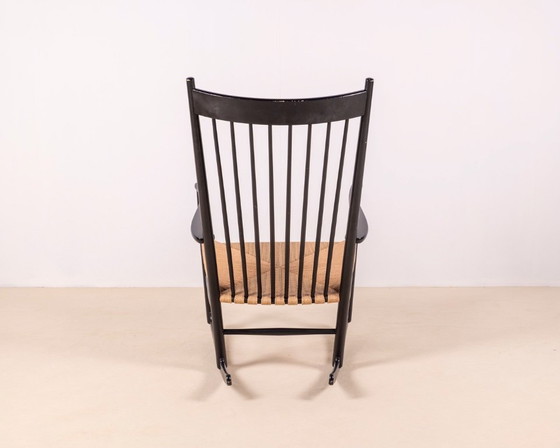 Image 1 of Sedia a dondolo nera Hans J. Wegner J16, 1969 FDB