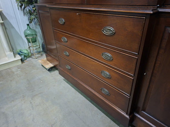Image 1 of Antieke Engelse vitrinekast, boekenkast, wandmeubel,  met secretaire met ingelegd leer afm. 243x47cm en 221 cm hoog
