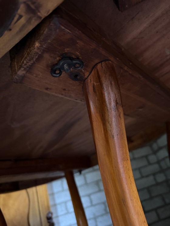 Image 1 of Spider head table