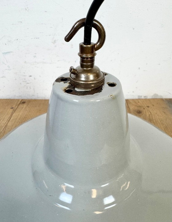 Image 1 of Lámpara colgante industrial de esmalte gris de Thorlux, década de 1960