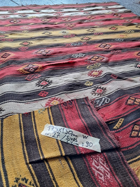 Image 1 of Kilim turco tessuto a mano 175x150 cm
