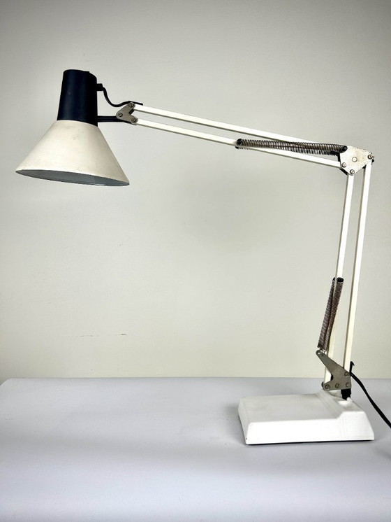 Image 1 of Pixar-style vintage articulated Massive lamp - white and black