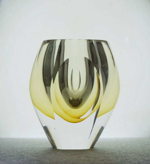 Ventana Vase Kosta Sweden Mona Morales Schildt 50s