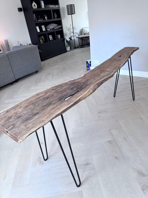 Beautiful side table PTMD as good as new!