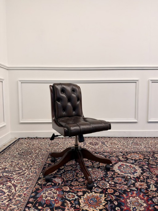 Klassischer englischer armloser Chesterfield Bürostuhl