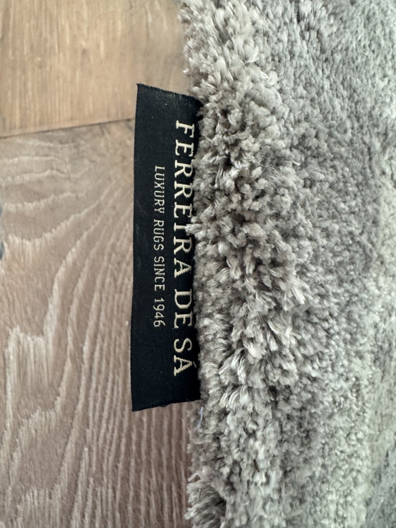 Image 1 of Ferreira handgeknoopt Portugees carpet 