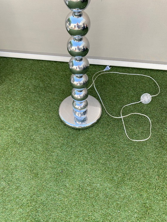 Image 1 of Lampada a sfera vintage con paralume bianco