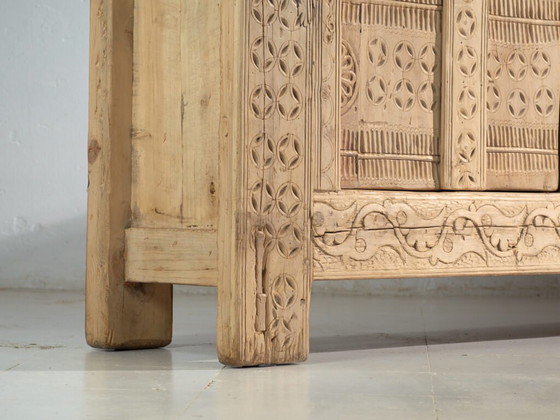 Antique carved low sideboard in fir wood – China, circa 1930 (photo 15 of 40)