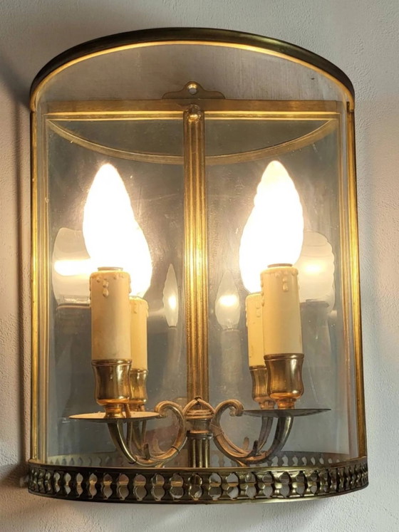 Aplique de latón estilo Luis XVI – Glass, Brass (photo 7 of 8)