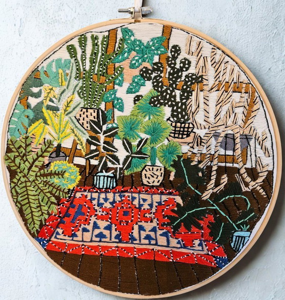 Image 1 of Handmade Botanical Embroidery Hoop Art – 30 cm – Colorful Indoor Plants & Kilim Rug Scene – Wall Hanging Décor
