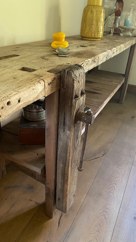 Image 1 of vecchio banco da lavoro in legno