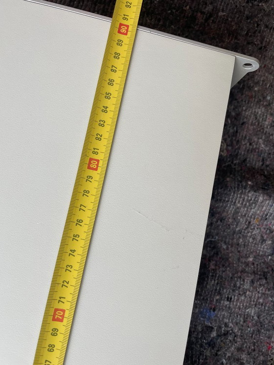 Vitsoe 606 Desk Shelf 90cm – Armadi a muro, Aluminium (photo 10 of 12)