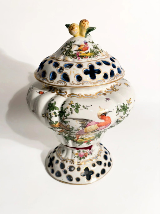 1920s Hand-painted French Porcelain Perfume Burner Vase – decoratieve objecten (photo 2 of 19)