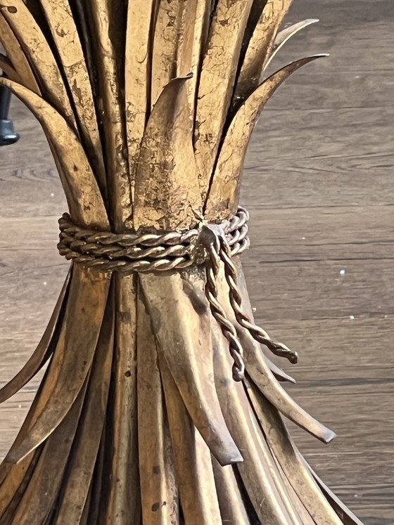Set di tavolini laterali in stile Hollywood Regency. – Coco Chanel, Glass, Metal (photo 2 of 6)