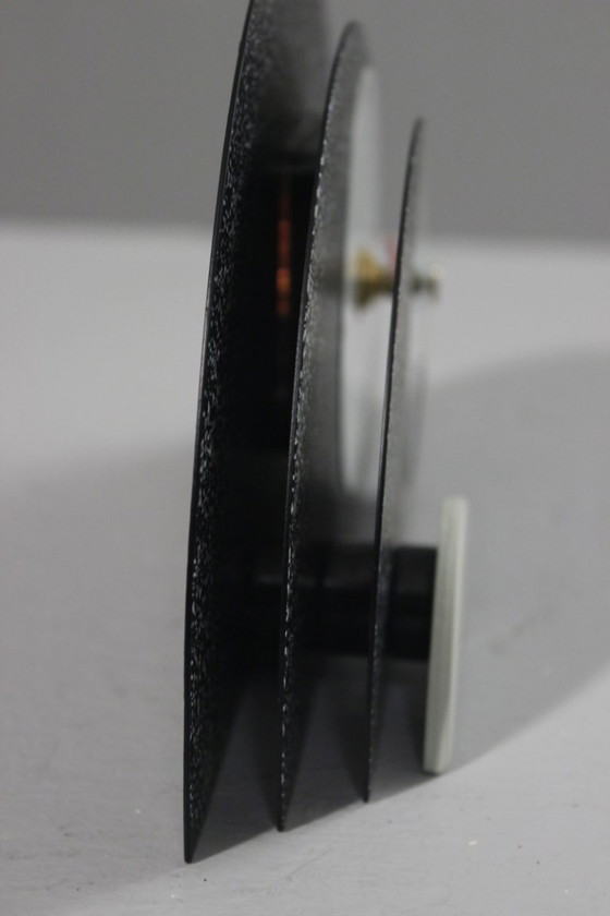 Image 1 of Pendule post-moderne 1980s design Memphis Milano neuve en boîte