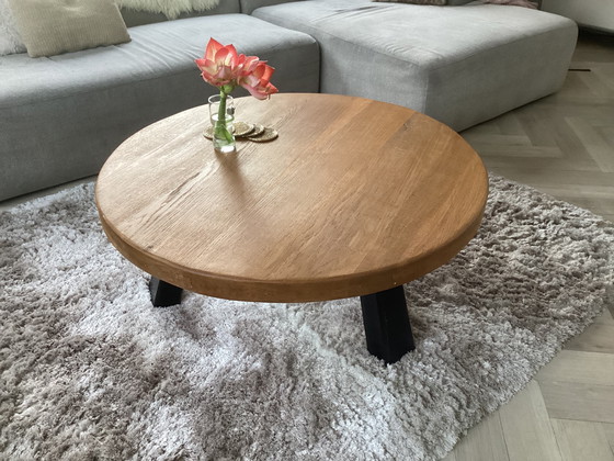 Image 1 of Eiken salontafel driepoot 1970 design brutalista 