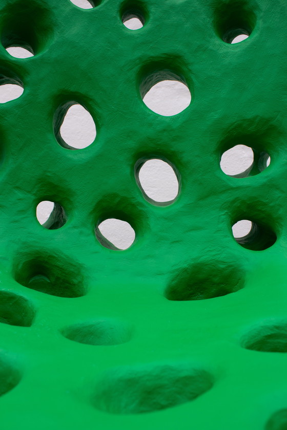 Image 1 of chaise sculptée verte de Zion