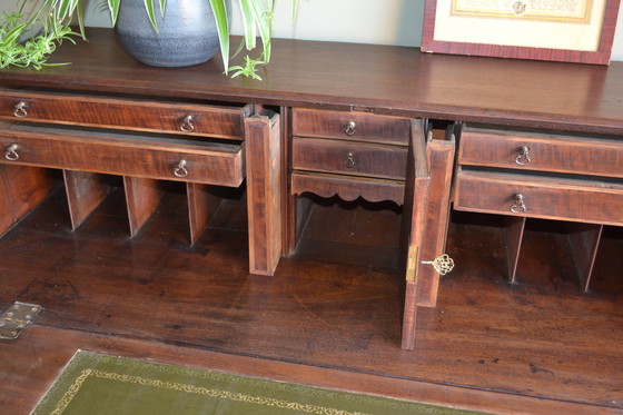 Image 1 of Secrétaire, bureau ancien en bois d'acajou.