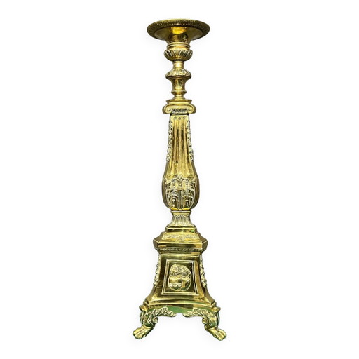 Grand chandelier de sol en bronze massif. – kandelaars en kaarsen