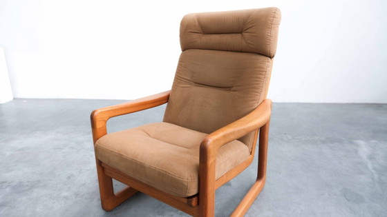 Poltrona schienale alto vintage Holstebro Møbelfabrik con pouf – Teak & Pelle | Anni '70 – Poltrone, Legno (photo 5 of 9)