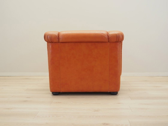 Image 1 of Fauteuil rouge, design danois, années 1970, production : Danemark