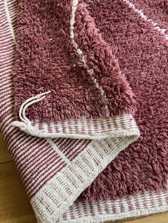 Image 1 of Abstract Berberrug Bordeaux wine 2.5/1.5