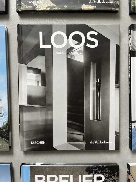 Image 1 of World architects Volkskrant Taschen series