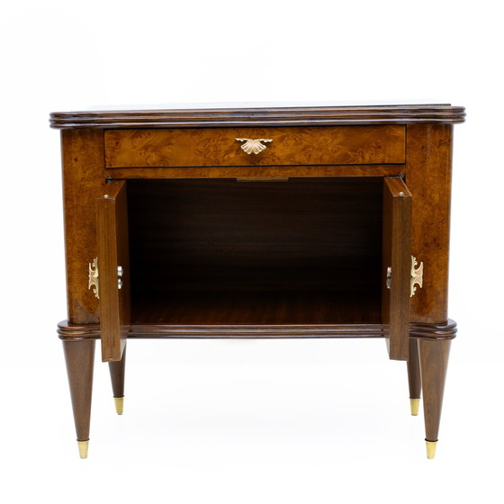 Image 1 of Paire de tables de nuit italiennes modernes du milieu du siècle en noyer et racine de thuya, années 1950