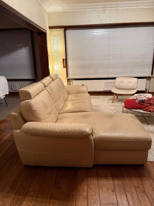 3-Sitzer-Sofa mit Chaiselongue und elektrisch betriebener Relaxfunktion