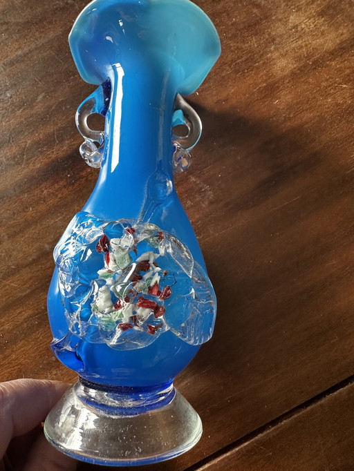 Vase in Pontil glass - Blue - White - Floral decoration and handles - Handmade H 17 cm