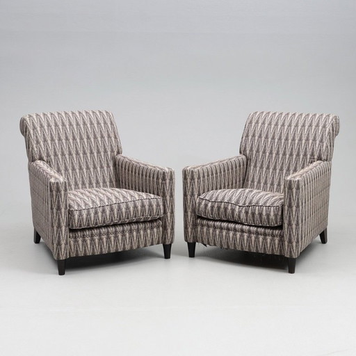 Pair of mid-century modern Nordic armchairs in solid wood with neutral textile upholstery, two items, dating from 1940–1950, in 