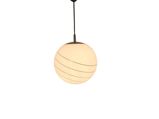 Image 1 of Suspension globe Massive - Style Hollywood Regency - Opaline - Belgique - Années 70