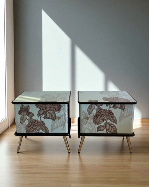 Vintage nightstands with Fornasetti hydrangea | The Vintage Vibe
