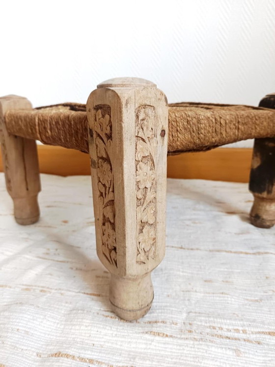 Image 1 of Antico sgabello indiano con corde