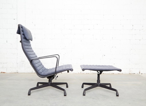 Silla Charles & Ray Eames EA124 y Otomana EA125 para Vitra/Herman Miller