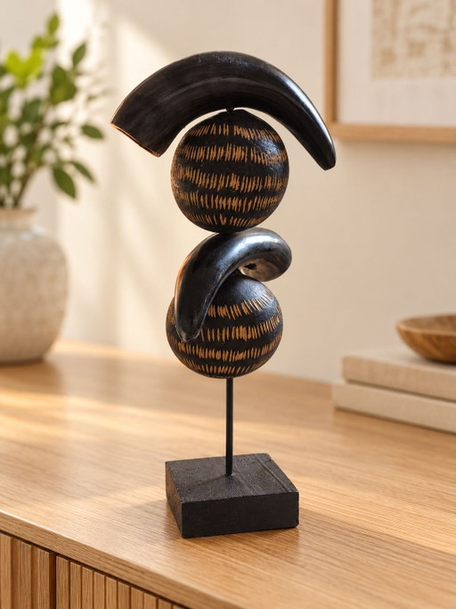 Sculpture abstraite cornes de buffle et bois