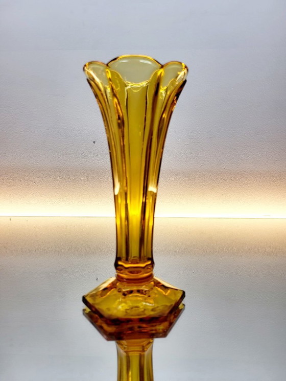 Image 1 of Val Saint Lambert Art deco Vase, Luxval Serie Modell Américain, bernsteinfarben, Belgien