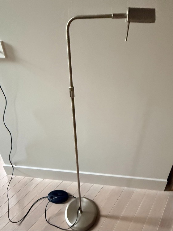 Image 1 of messing kleurige leeslamp voor naast stoel, verstelbaar