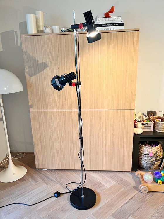 Lampada da terra vintage Erco con 2 faretti - Roger Tallon – Lampade da terra, Metallo, Plastica (photo 3 of 7)