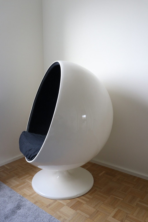 Vintage Ball Chair