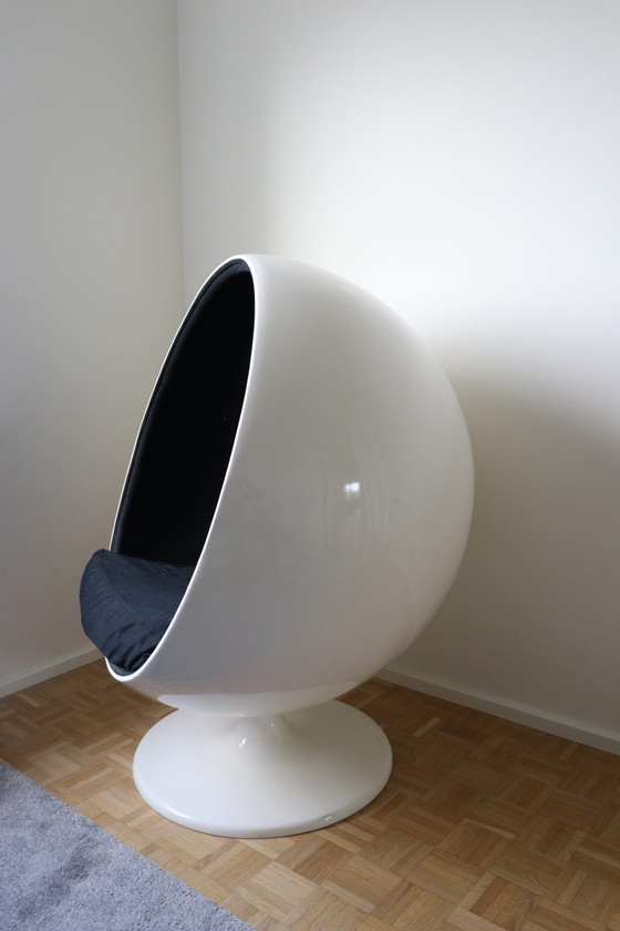 Image 1 of Vintage Ball Chair