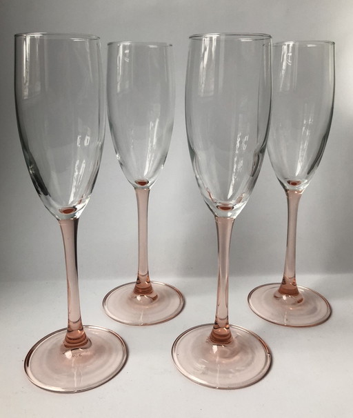 Set of 4 pink Luminarc champagne flute glasses, Model "La flûte rosée" (The pink flute)