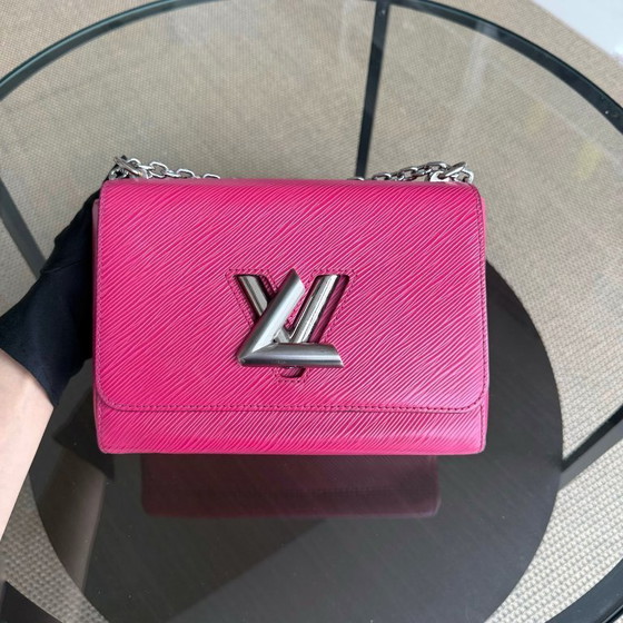 Image 1 of LOUIS VUITTON TWIST MEDIUM MM - CUIR ÉPI ROSE FERMOIR ARGENTÉ