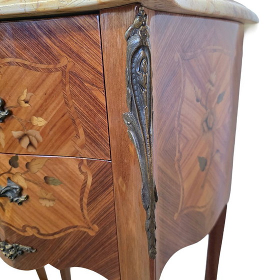 Comodini classici in stile Luigi XV francese, anni '70. – Wood (photo 6 of 10)