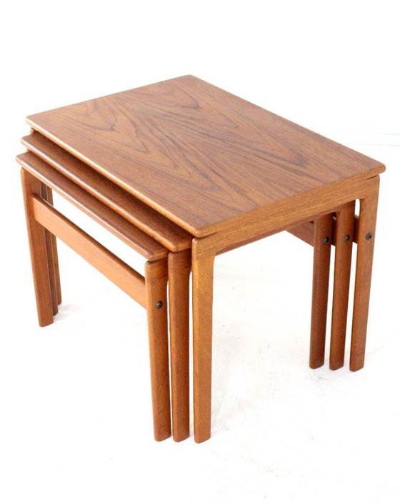 Image 1 of Tables gigognes danoises vintage « Plougslond »