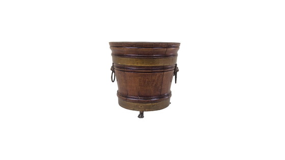 Image 1 of Jardinera antigua de caoba | Maceta con anillo de león victoriano de latón, hacia 1850